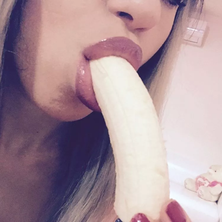 I Hate Having An Oral Fixation Nudes IWantToSuckCock NUDE PICS ORG