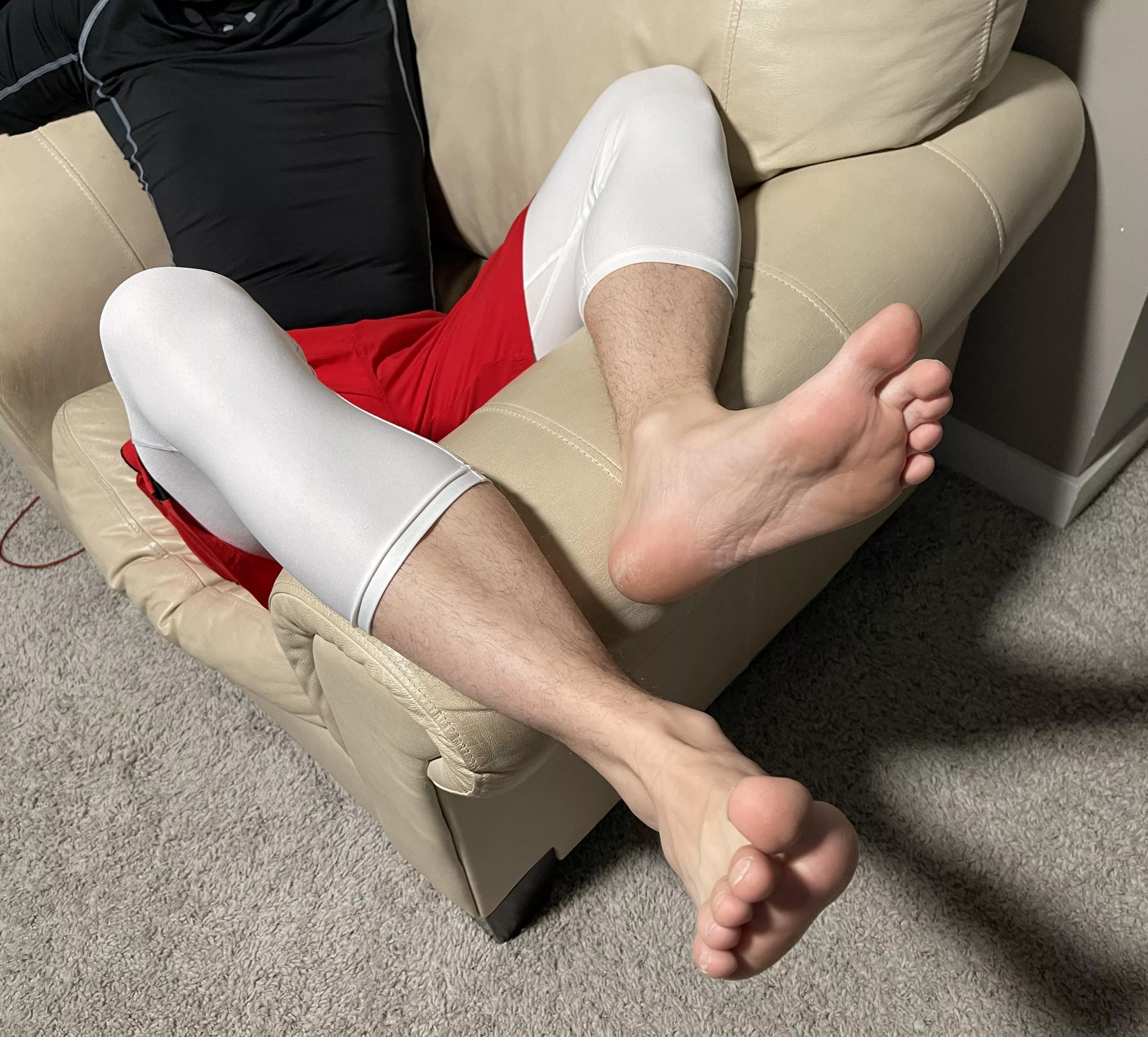 I Know You Want To Worship These Sweaty Alpha Jock Feet Nudes