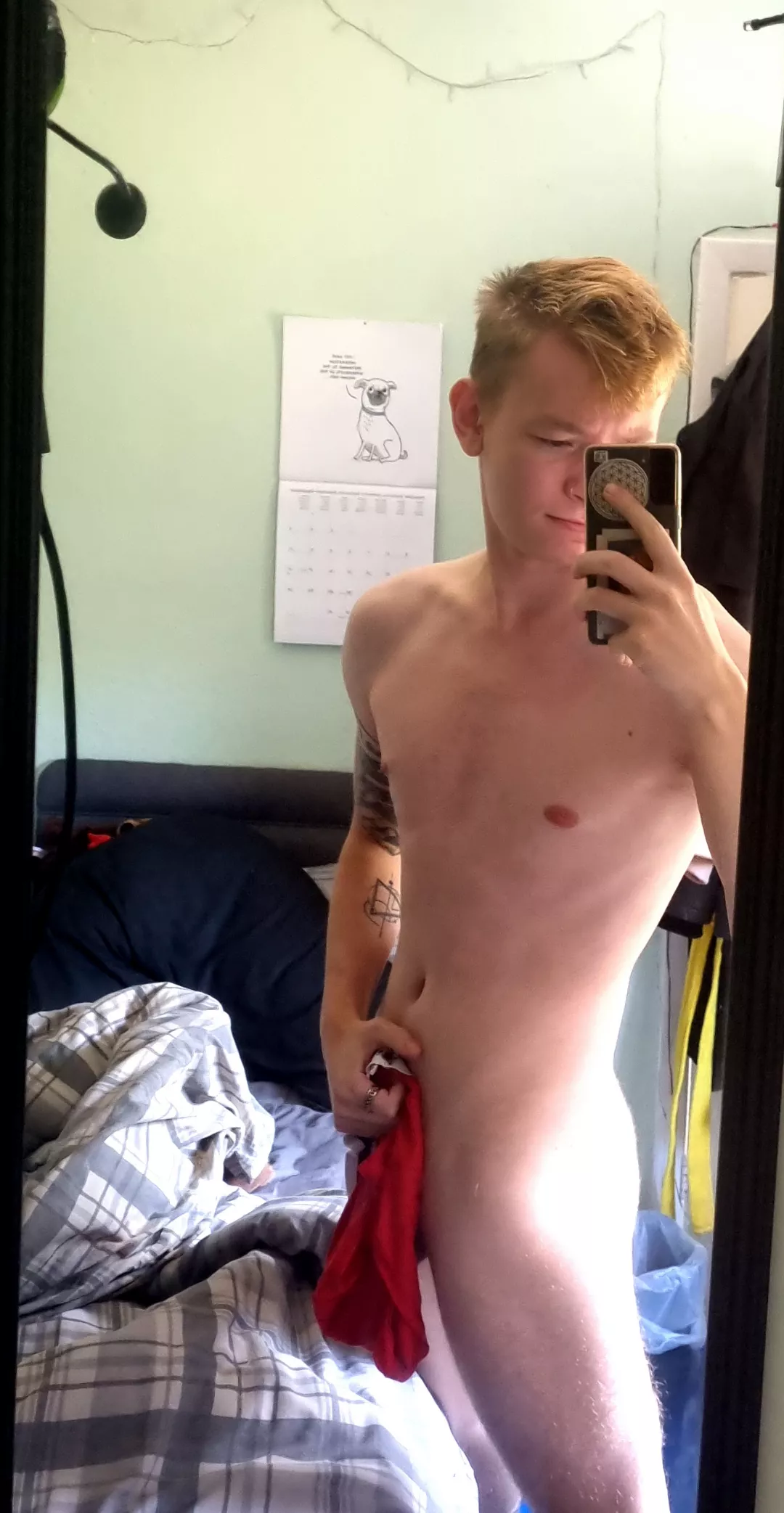 23 Toned Hung Blonde Twink Looking For Fit Muscle Dude To Have Fun