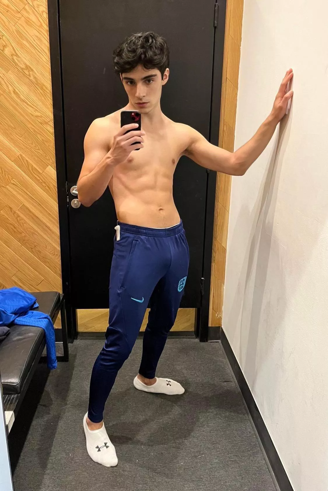 Ready To Fuck One Of The Twinks In The Locker Room Nudes Twinks