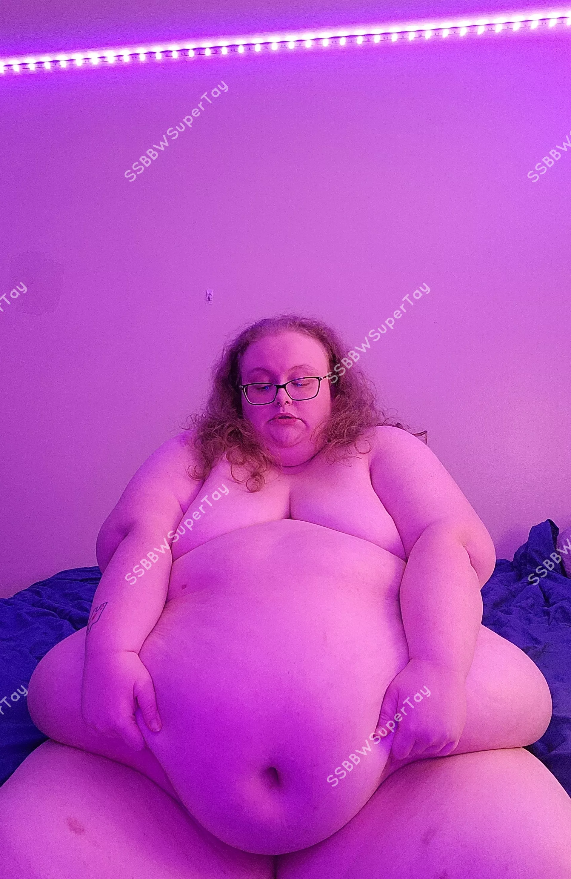 SSBBW Struggling To Lift Giant Belly Nudes Ssbbw NUDE PICS ORG