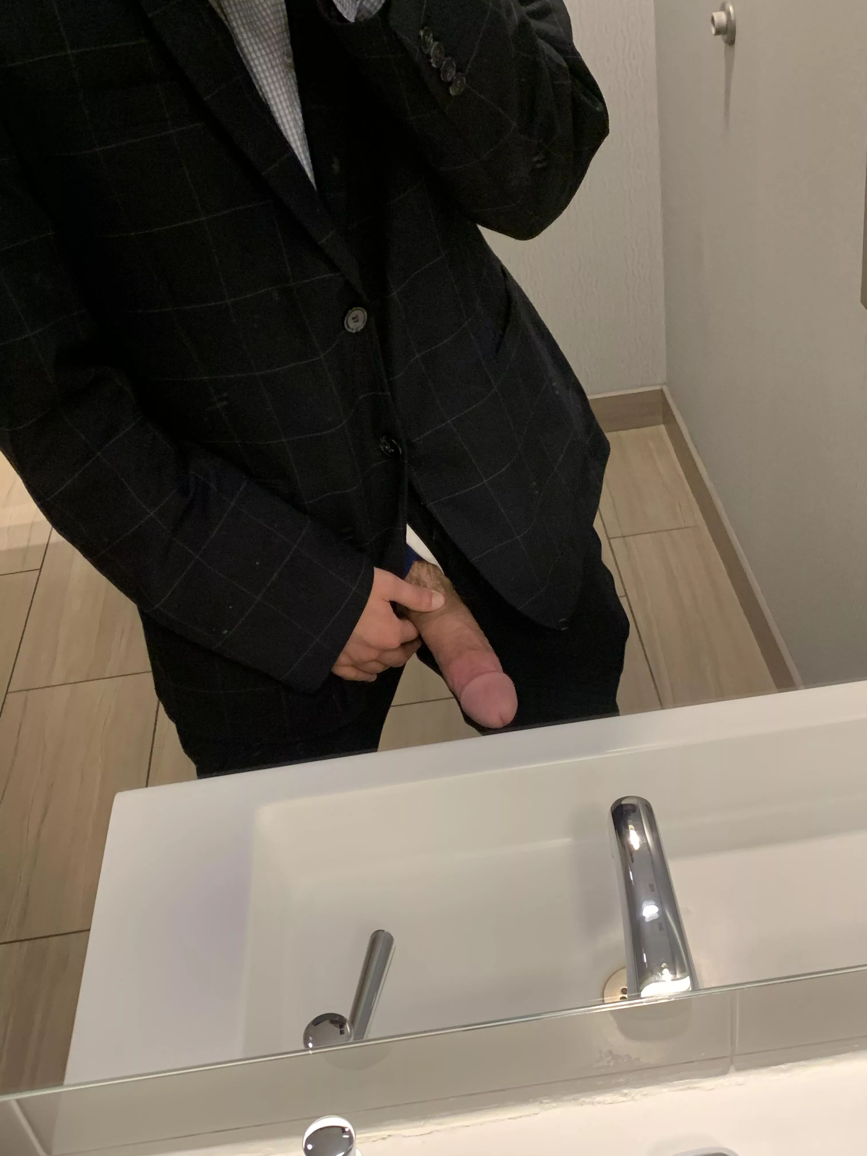 20M Horny Asf At Work Nudes Penis NUDE PICS ORG