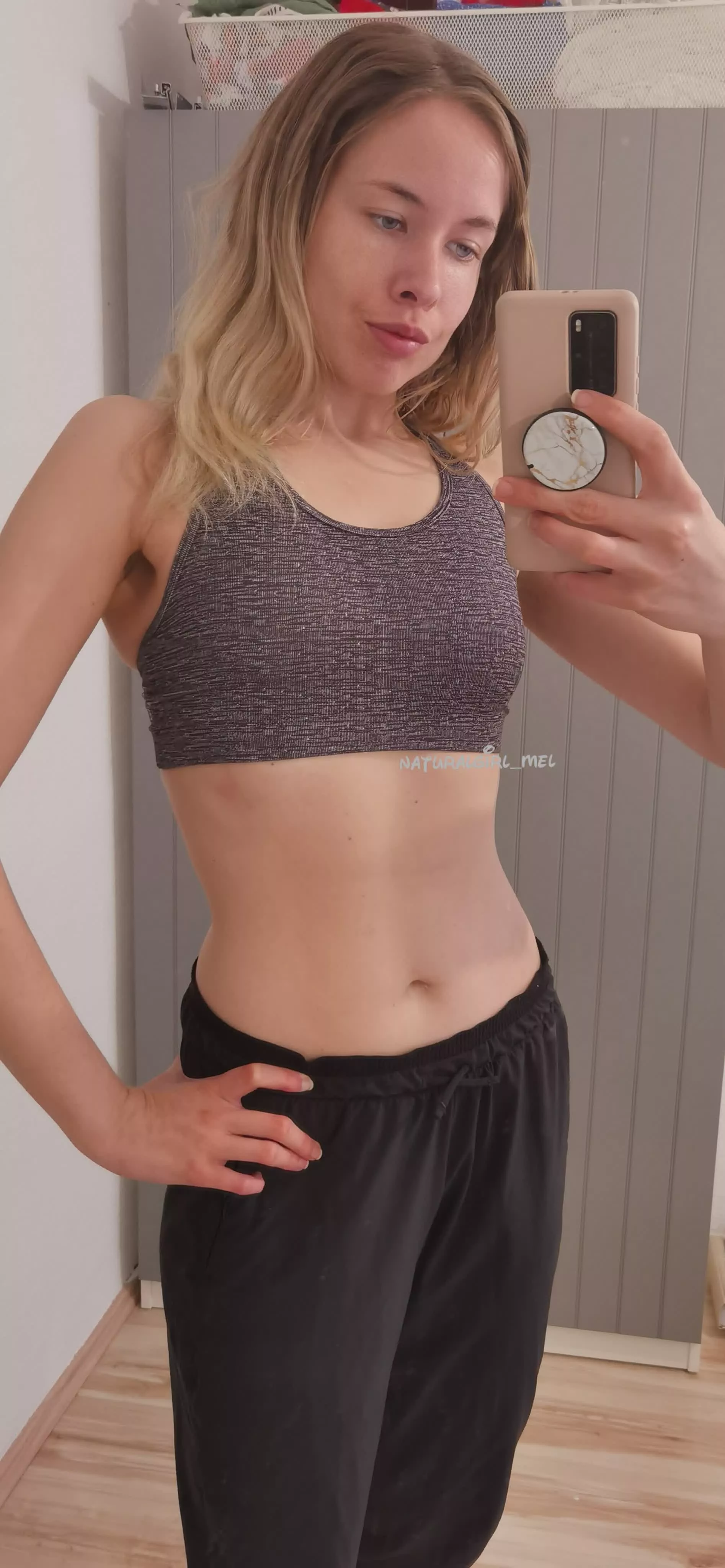 Also feeling sexy and feminine in my sport bra 🥰 [F]