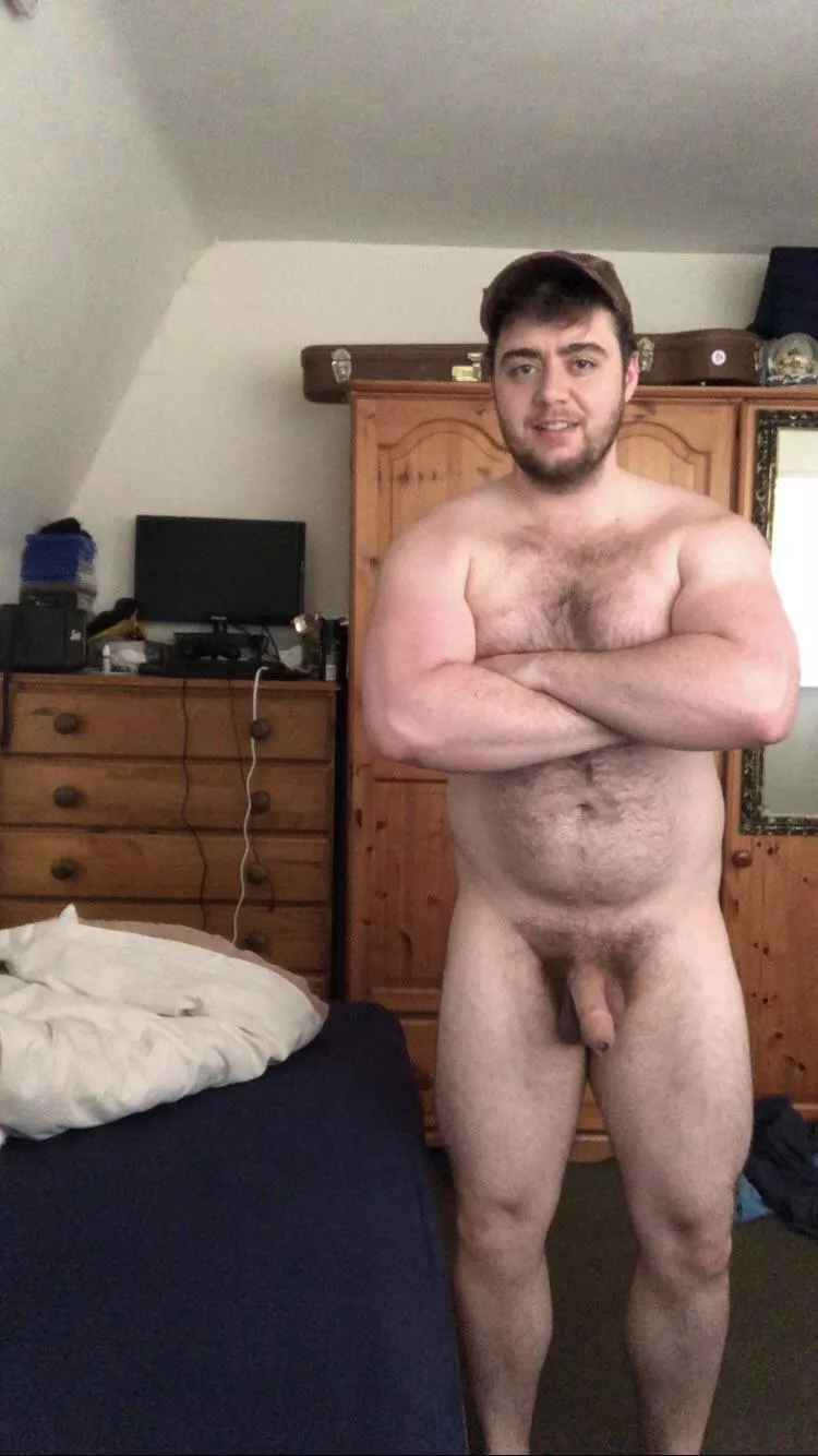 Hot today hope you like the taste of musky cock and balls