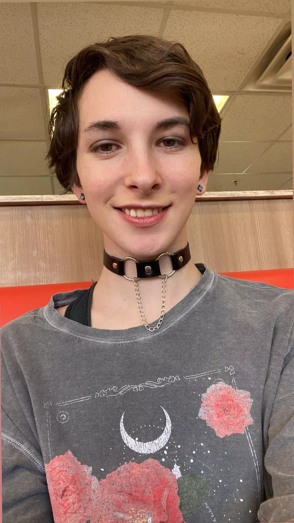 I got a collar today 🥰