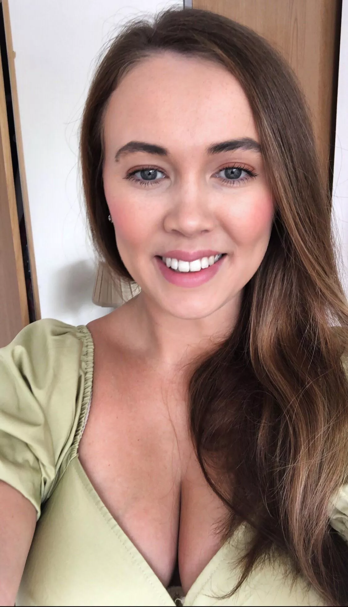 [image] would you pay for homemade videos of wifey?