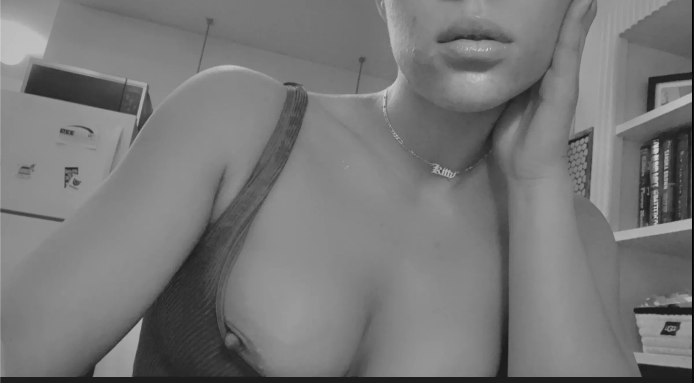 Cleavage Nude