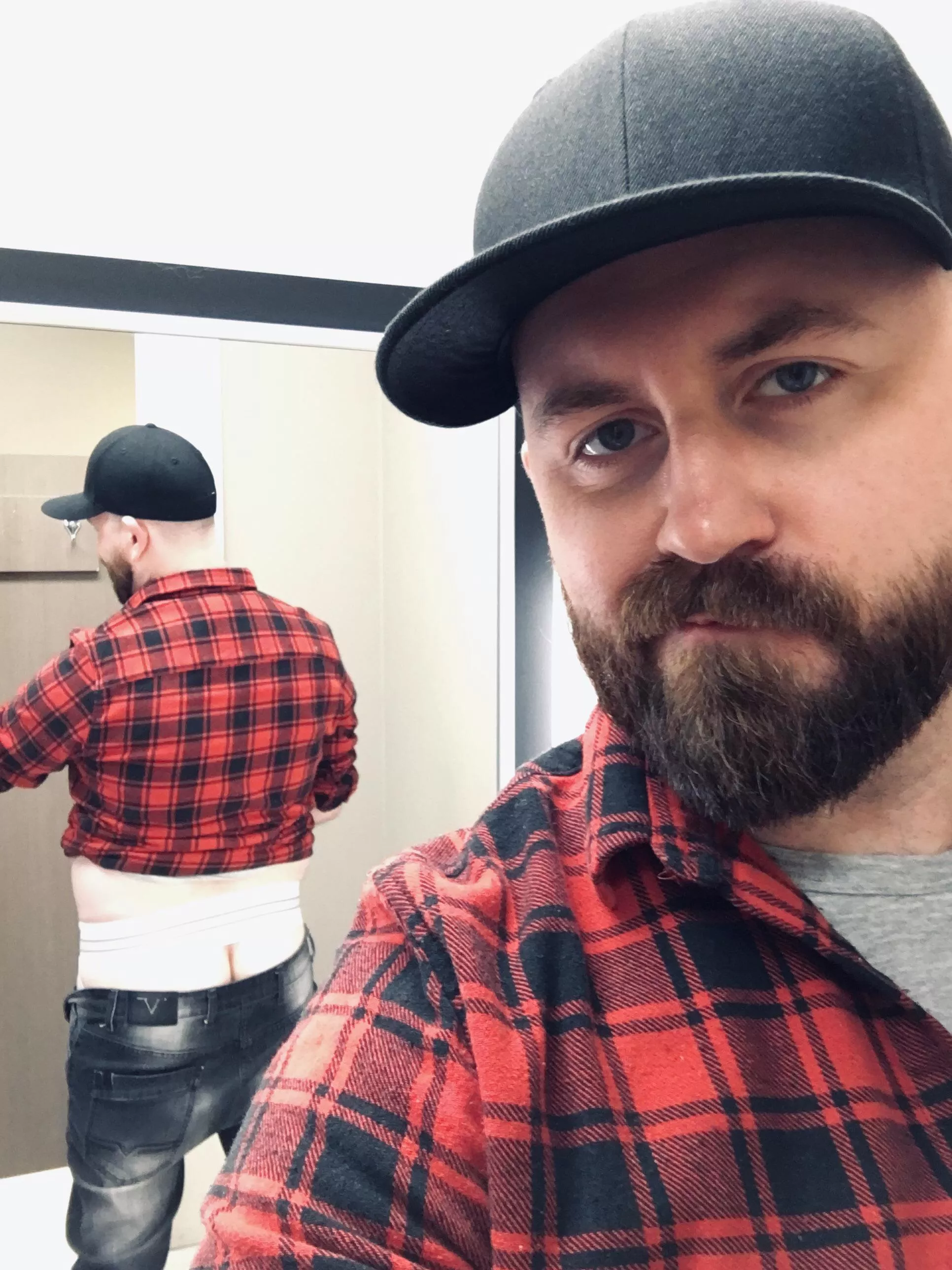 Lumbercrack