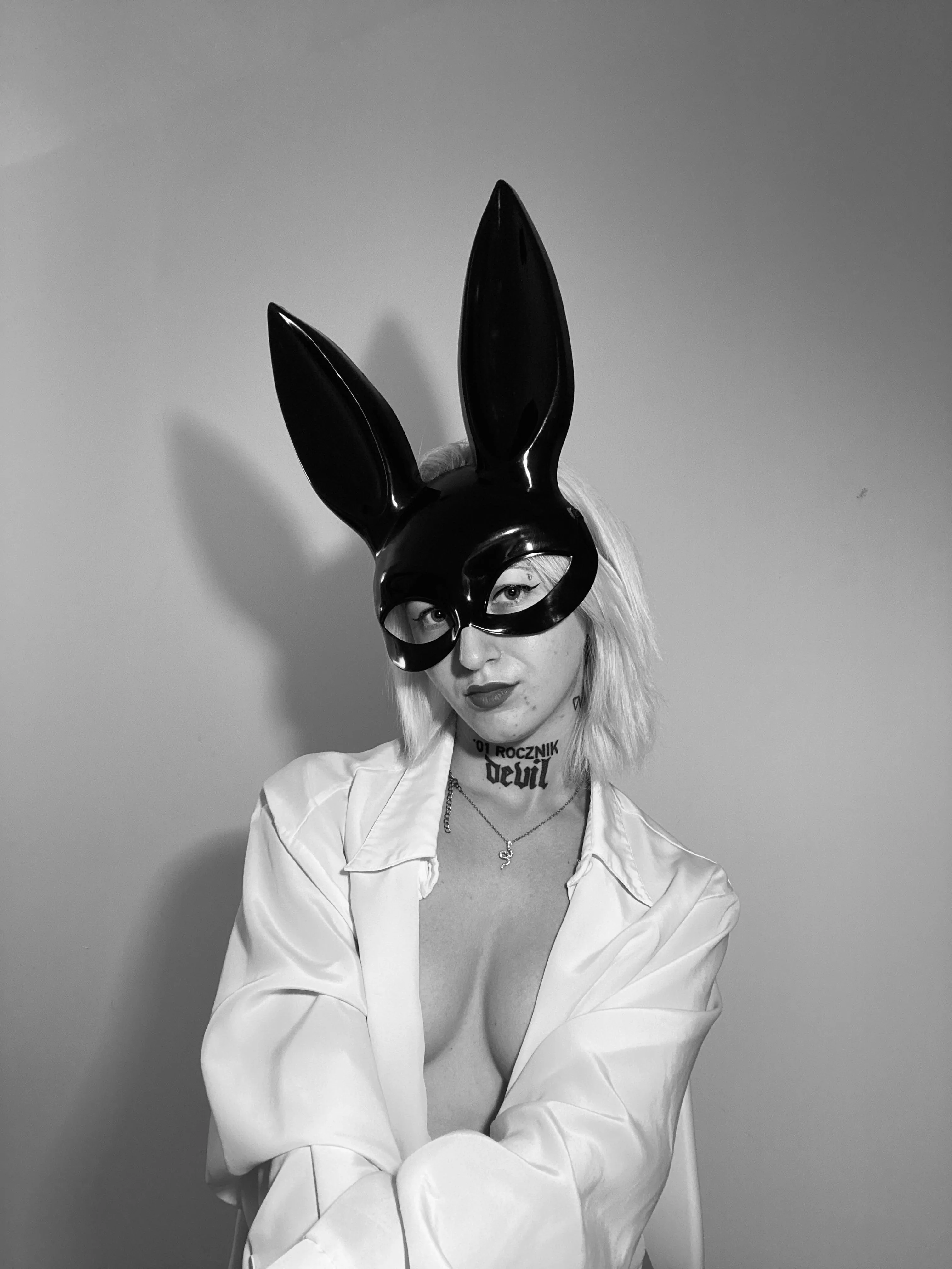 I wanna be your bunny 🐰💘