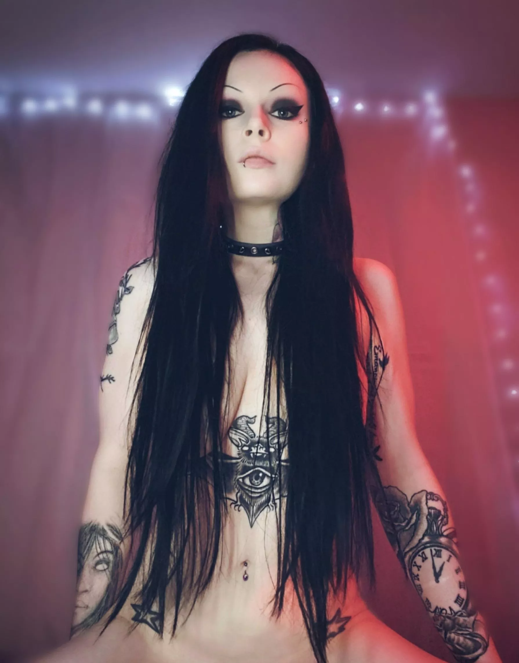 Witchy 🖤
