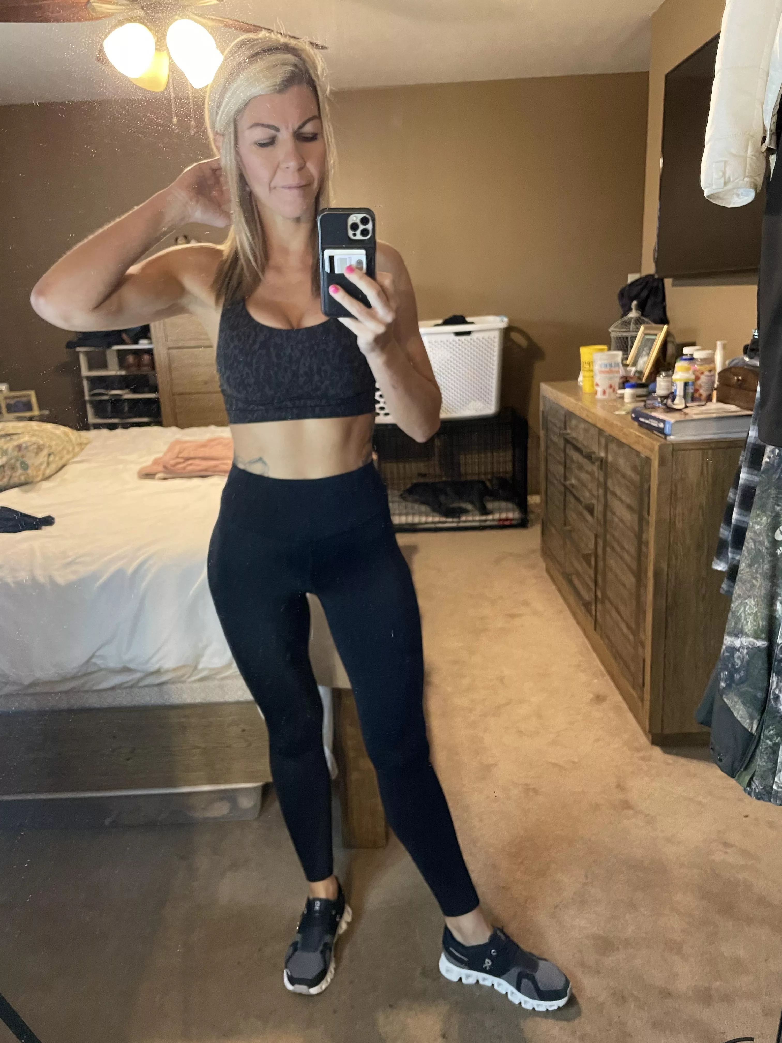 Hitting the gym! Hope you like my outfit!