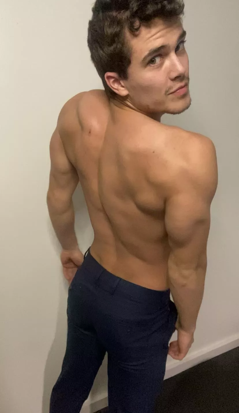 Pull my pants off