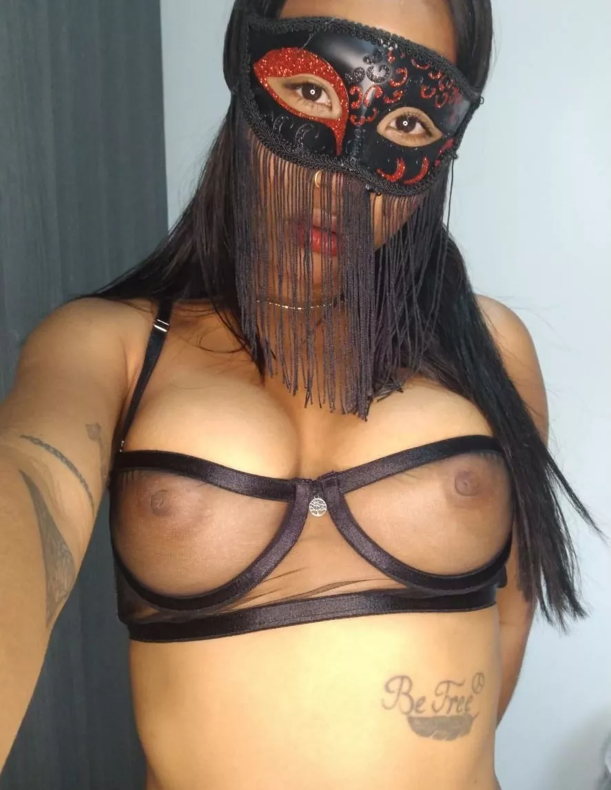 Are my eyes pretty?