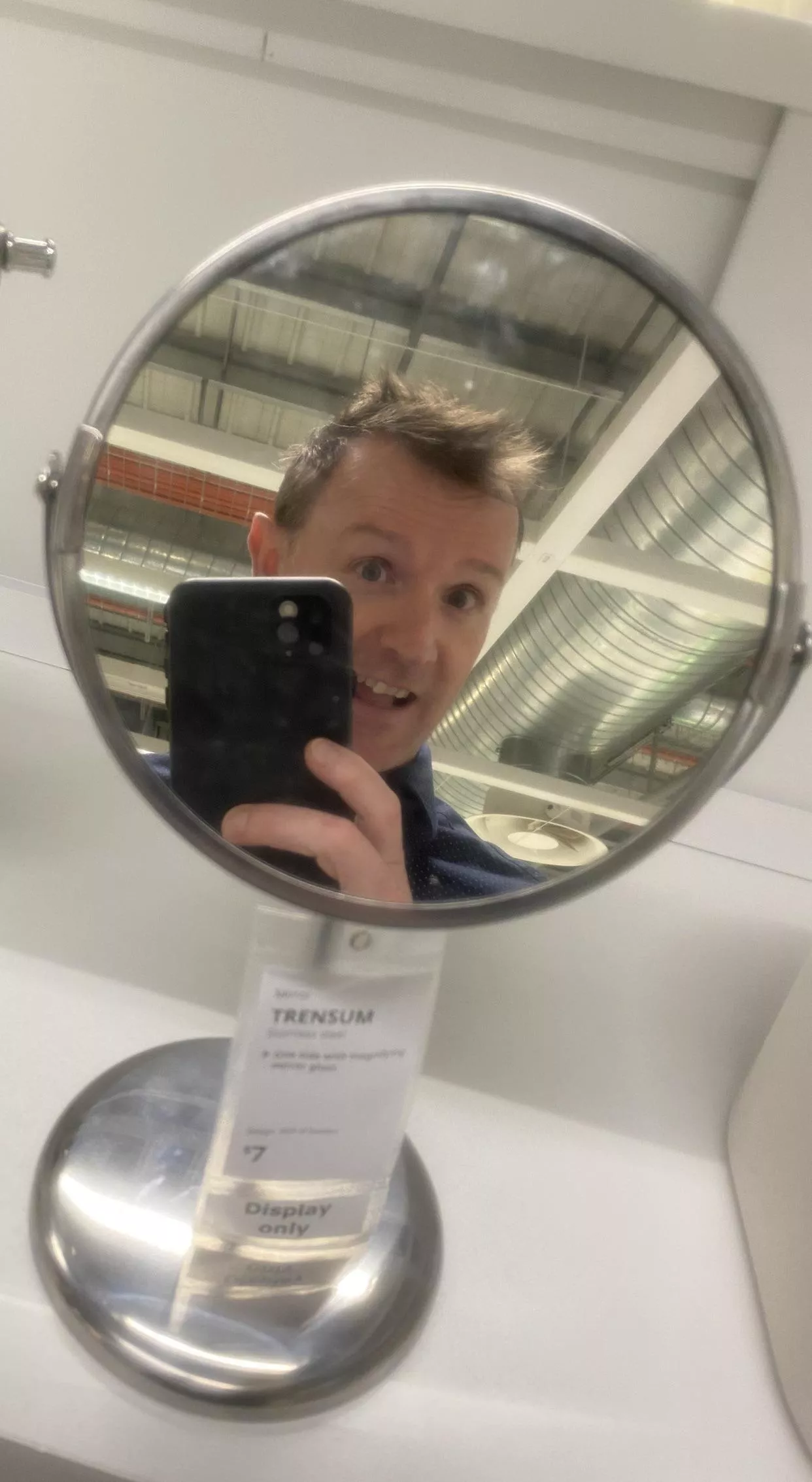 Cheeky Ikea Selfie Nudes Gaybrosgonemild Nude Pics Org