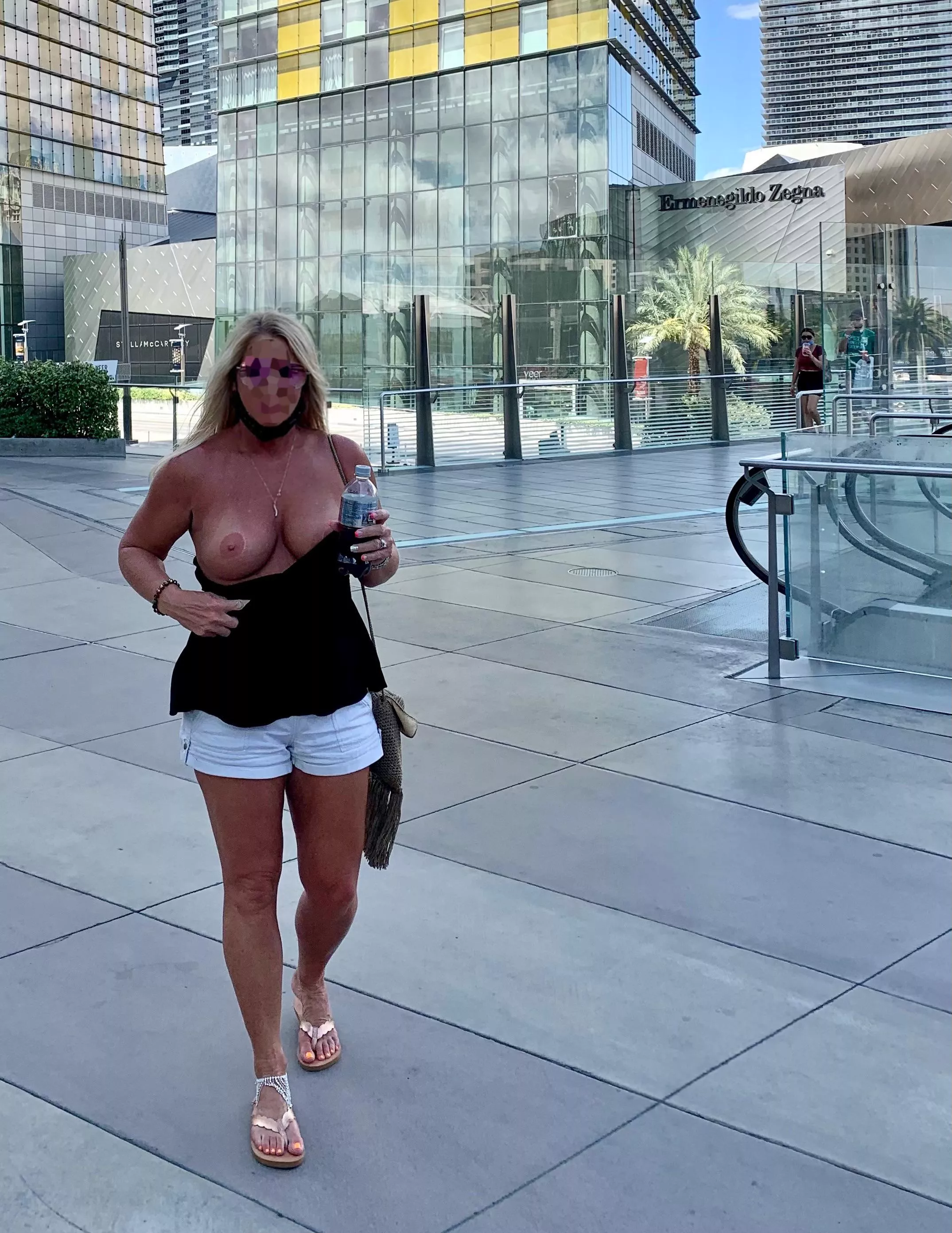 Flashing Some Boobs In Vegas Nudes Publicflashing Nude Pics Org