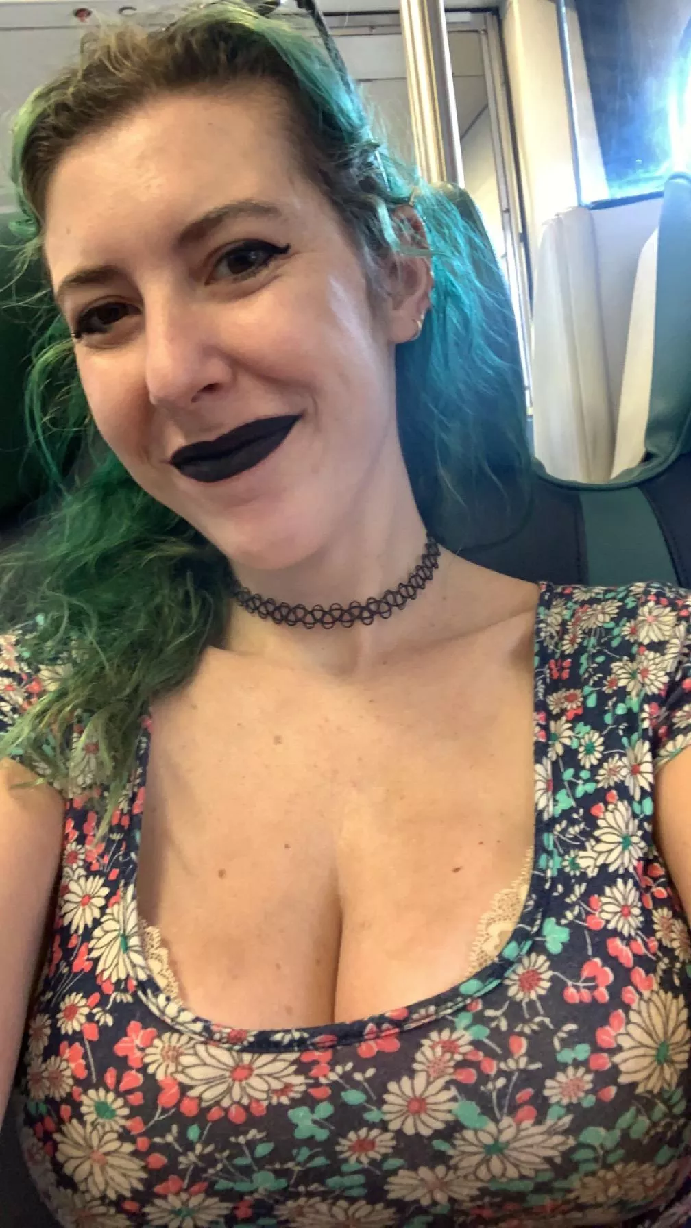 Busty selfie