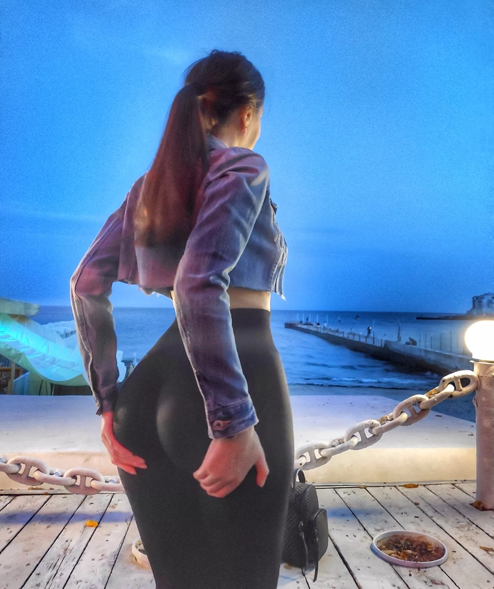 Black leggings