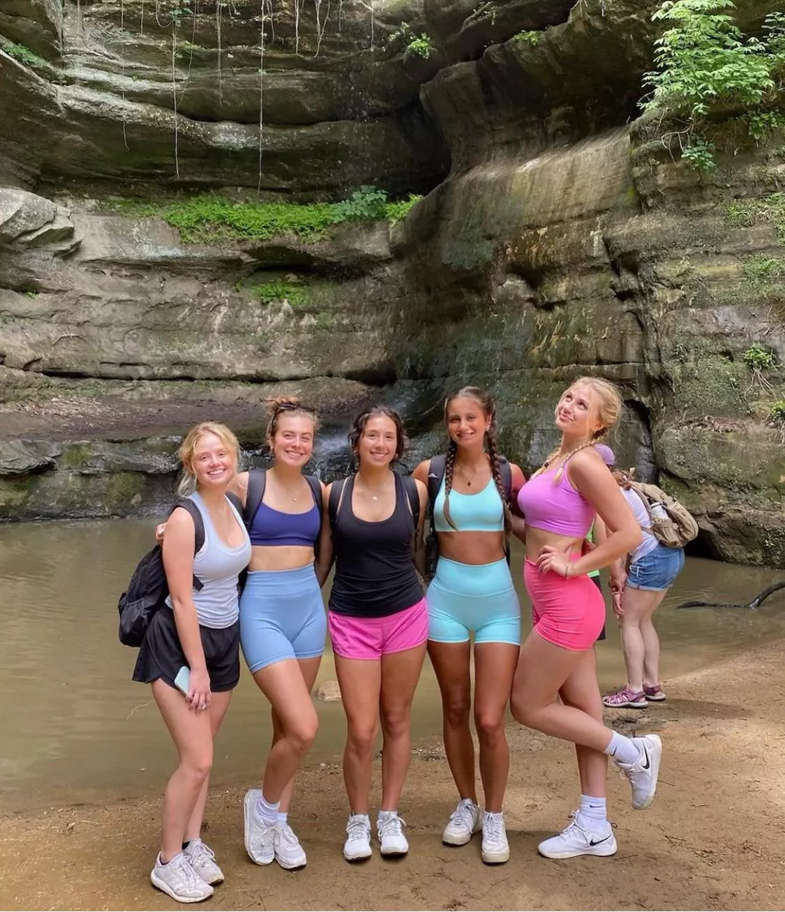 Hike hoes
