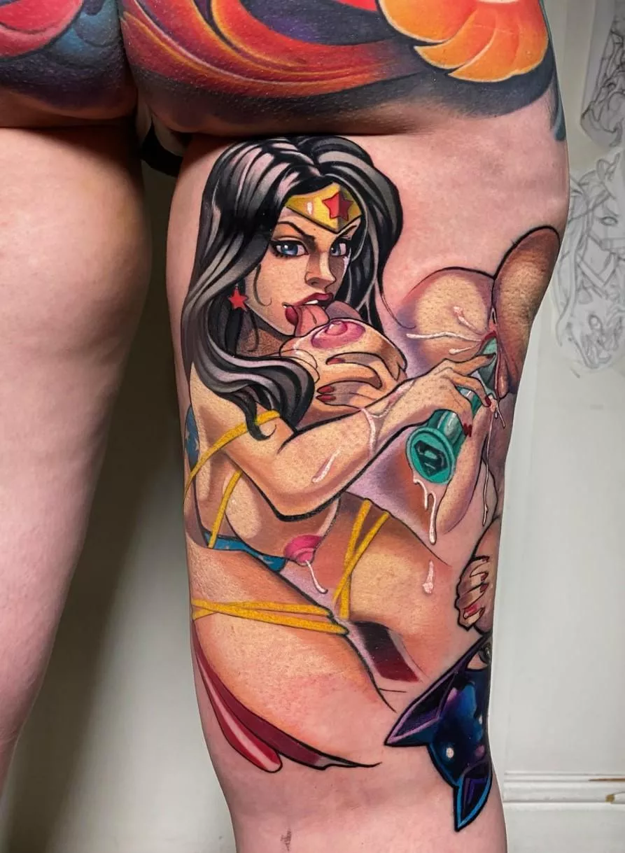 Wonder Woman with Cat Woman as Lesbians