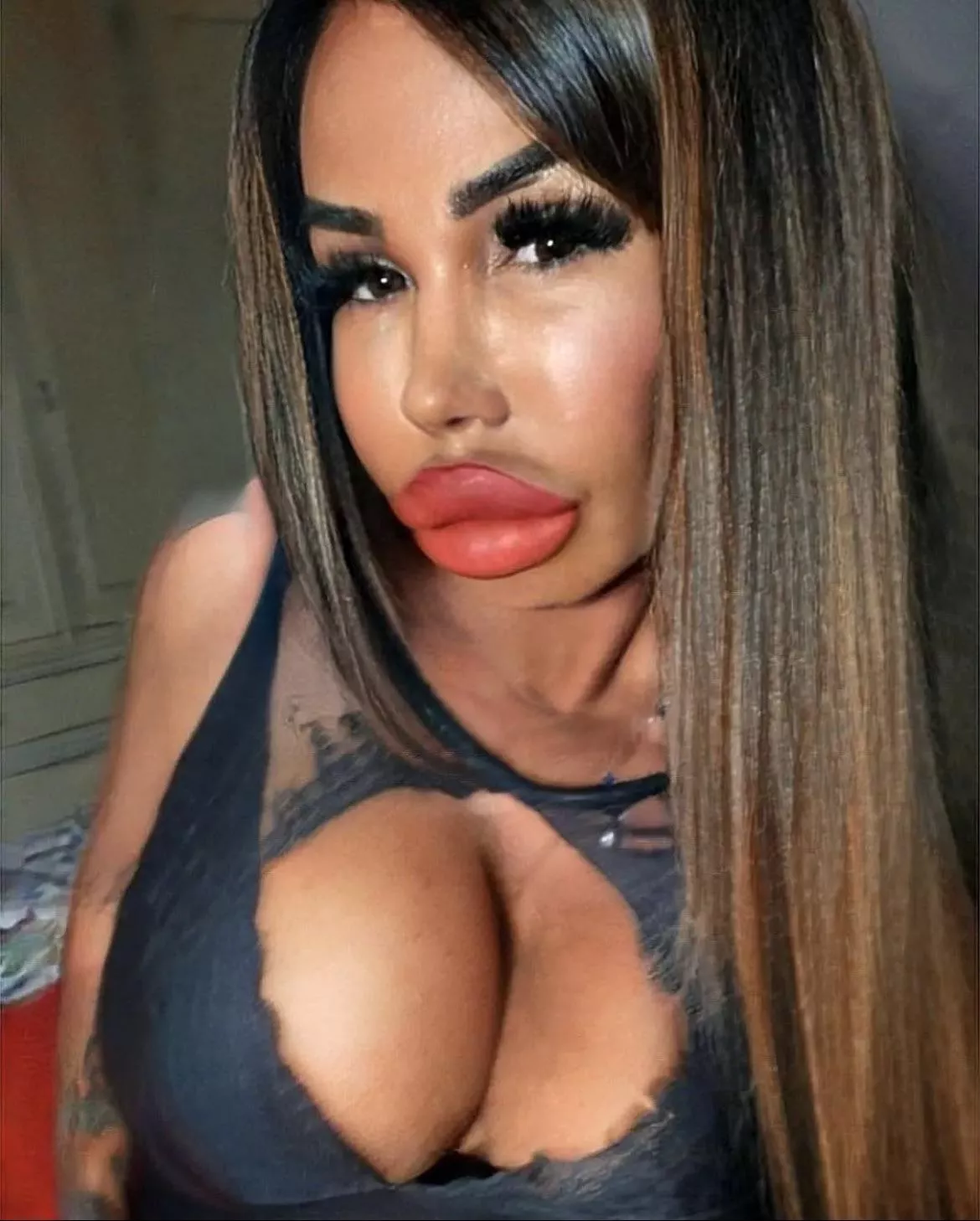 Spanish Bimbo