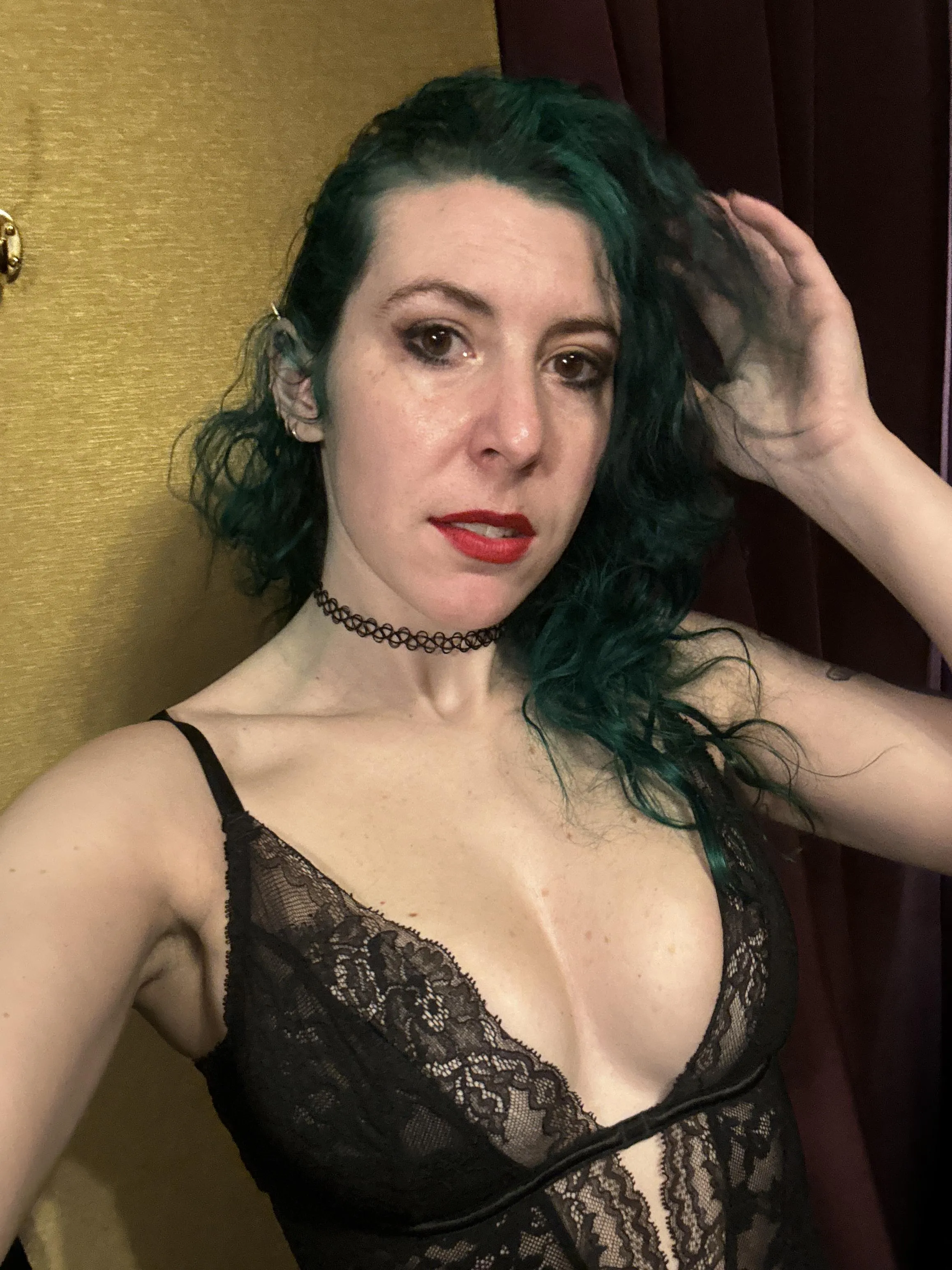 All lace goth